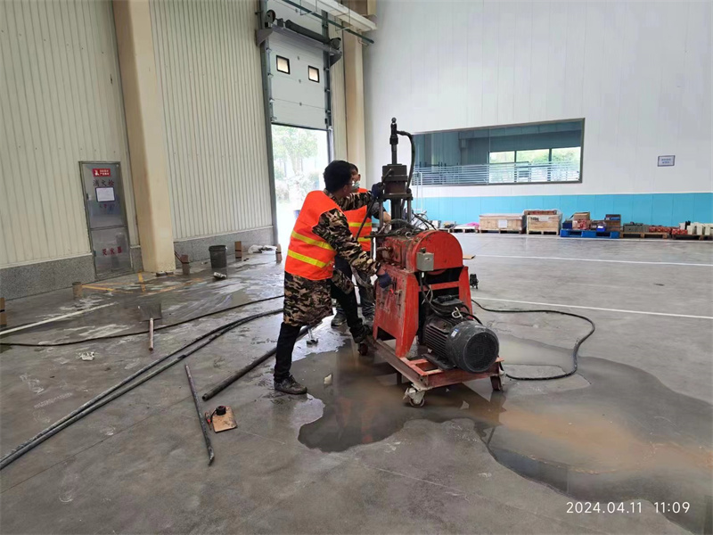 岗巴厂房地面下沉塌陷注浆加固施工